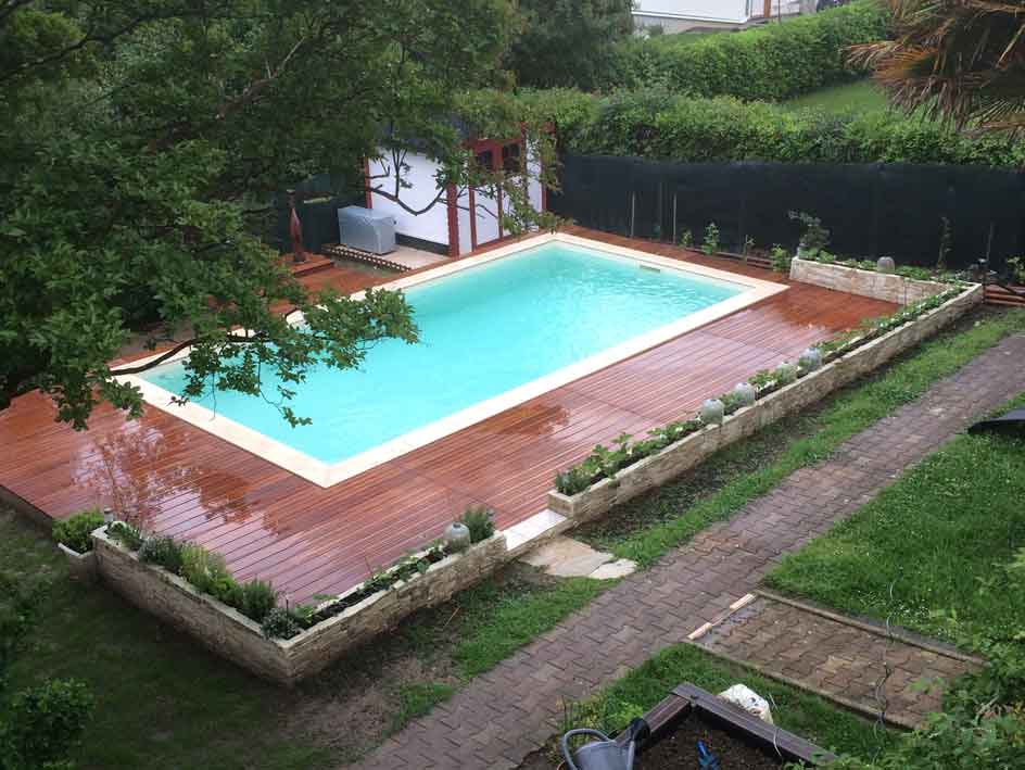 POOL CONCEPT PISCINE PAYS BASQUE SAINT JEAN DE LUZ BIARRITZ ANGLET BAYONNE construction renovation entretien depannage